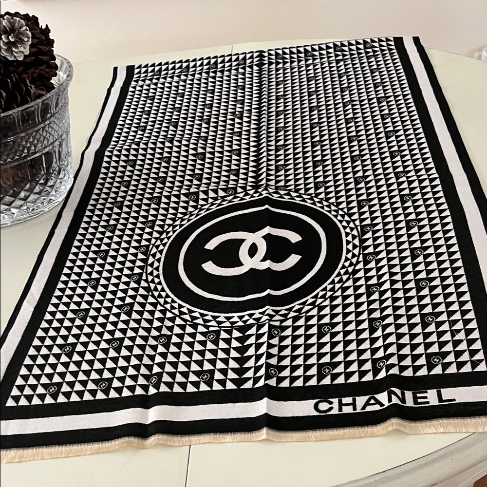 Chanel Monochrome Triangular Pattern Scarf - image 1